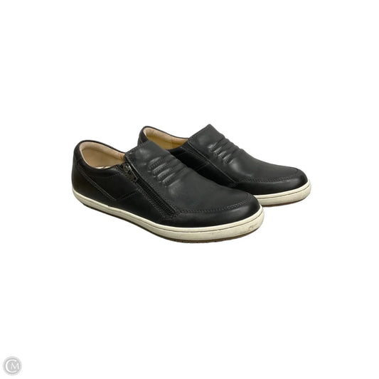 Shoes Sneakers By Taos In Black, Size: 9