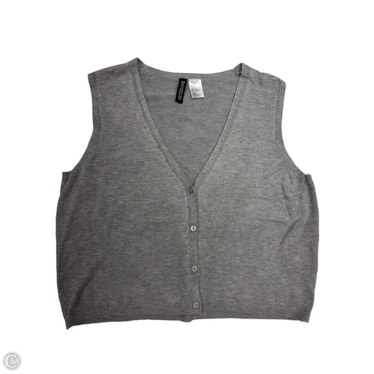 Top Sleeveless By Divided In Grey, Size: S