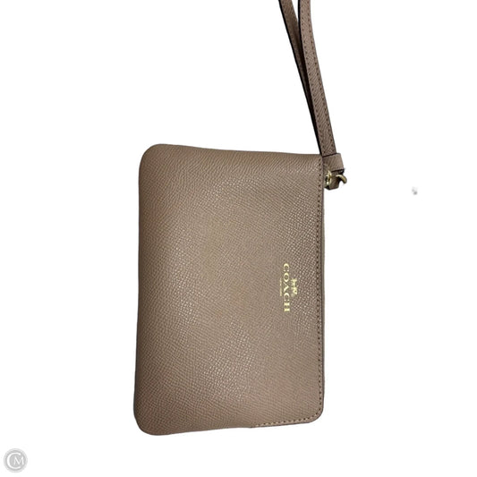 Wristlet Designer By Coach, Size: Medium