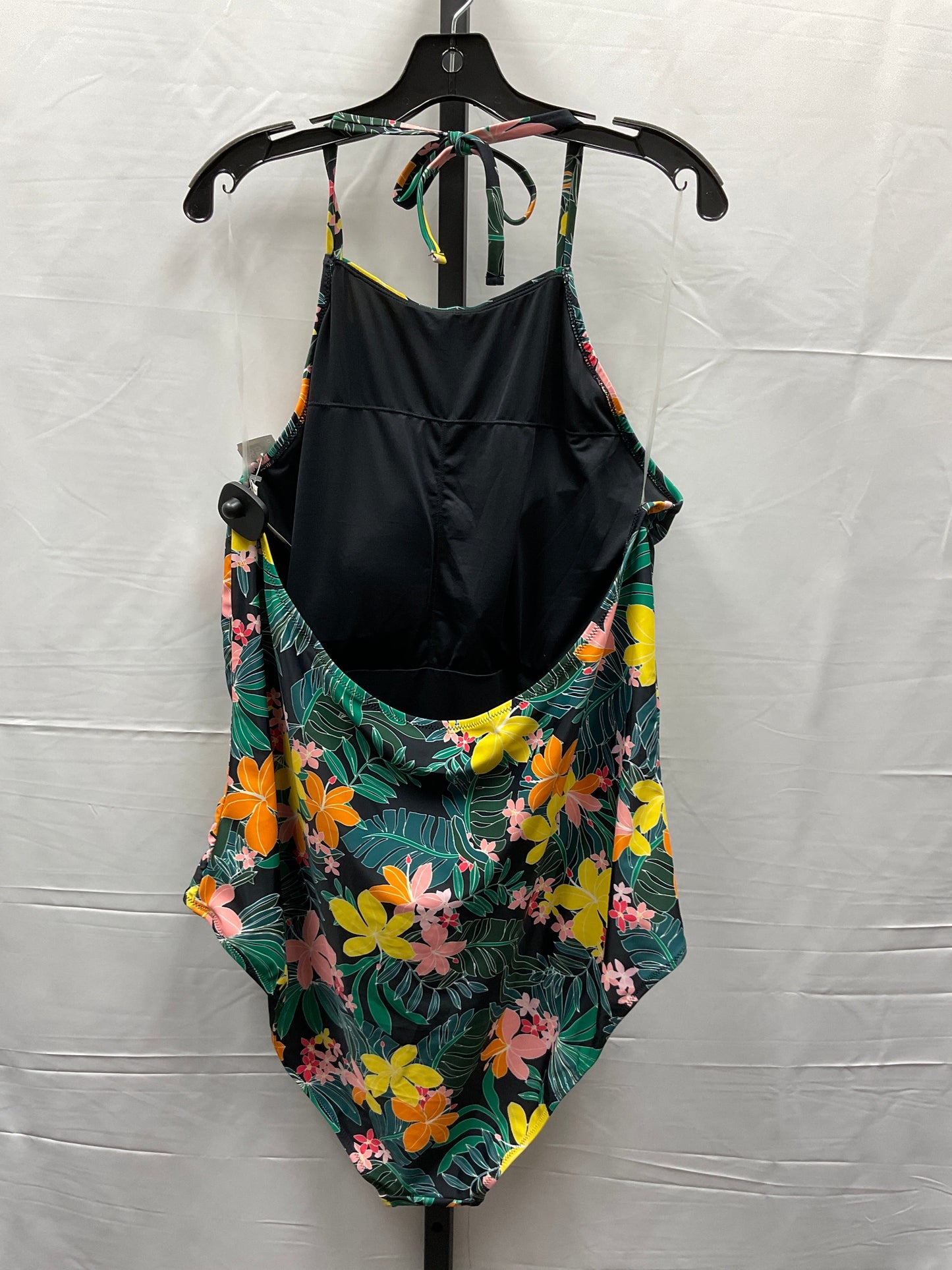 Swimsuit By Old Navy  Size: 3x