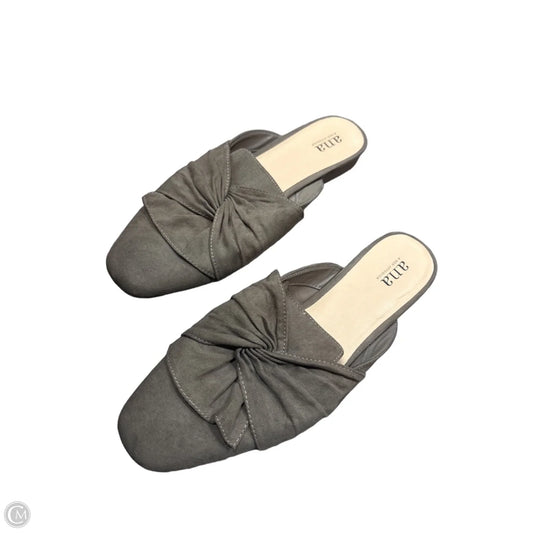 Shoes Flats By Ana In Taupe, Size: 10