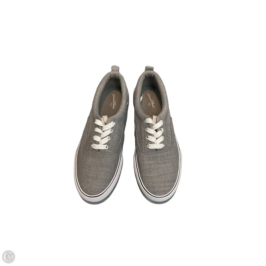 Shoes Athletic By Universal Thread In Grey, Size: 6