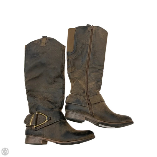 Boots Knee Flats By Crown Vintage In Brown, Size: 7