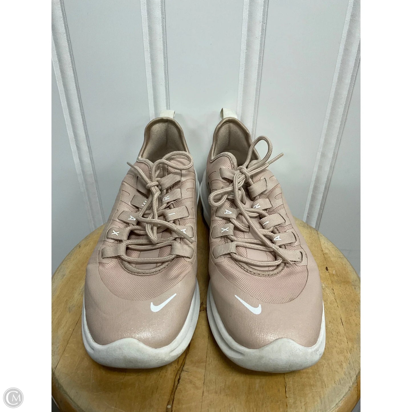 Shoes Athletic By Nike In Beige, Size: 6.5