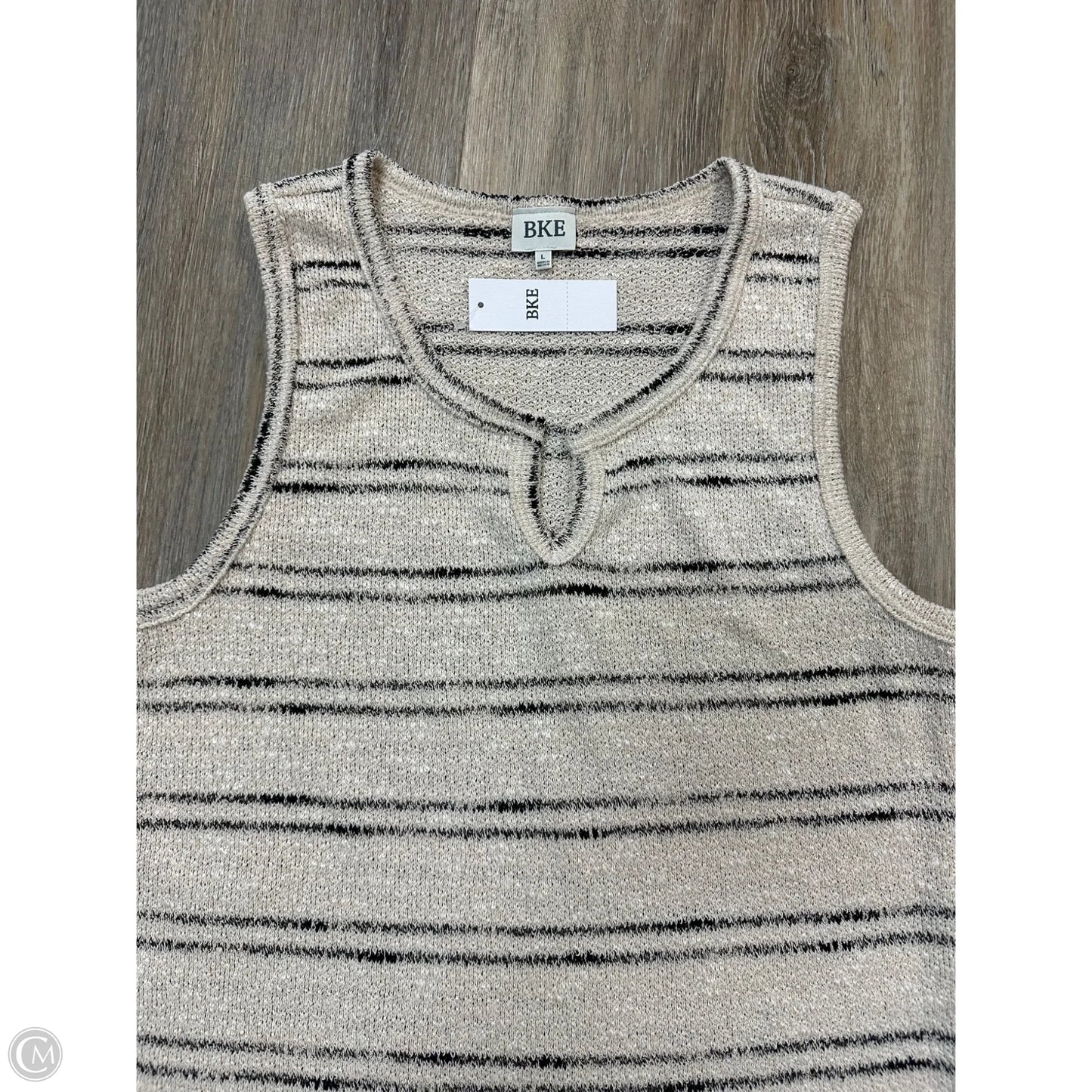 Top Sleeveless By Bke In Tan, Size: L
