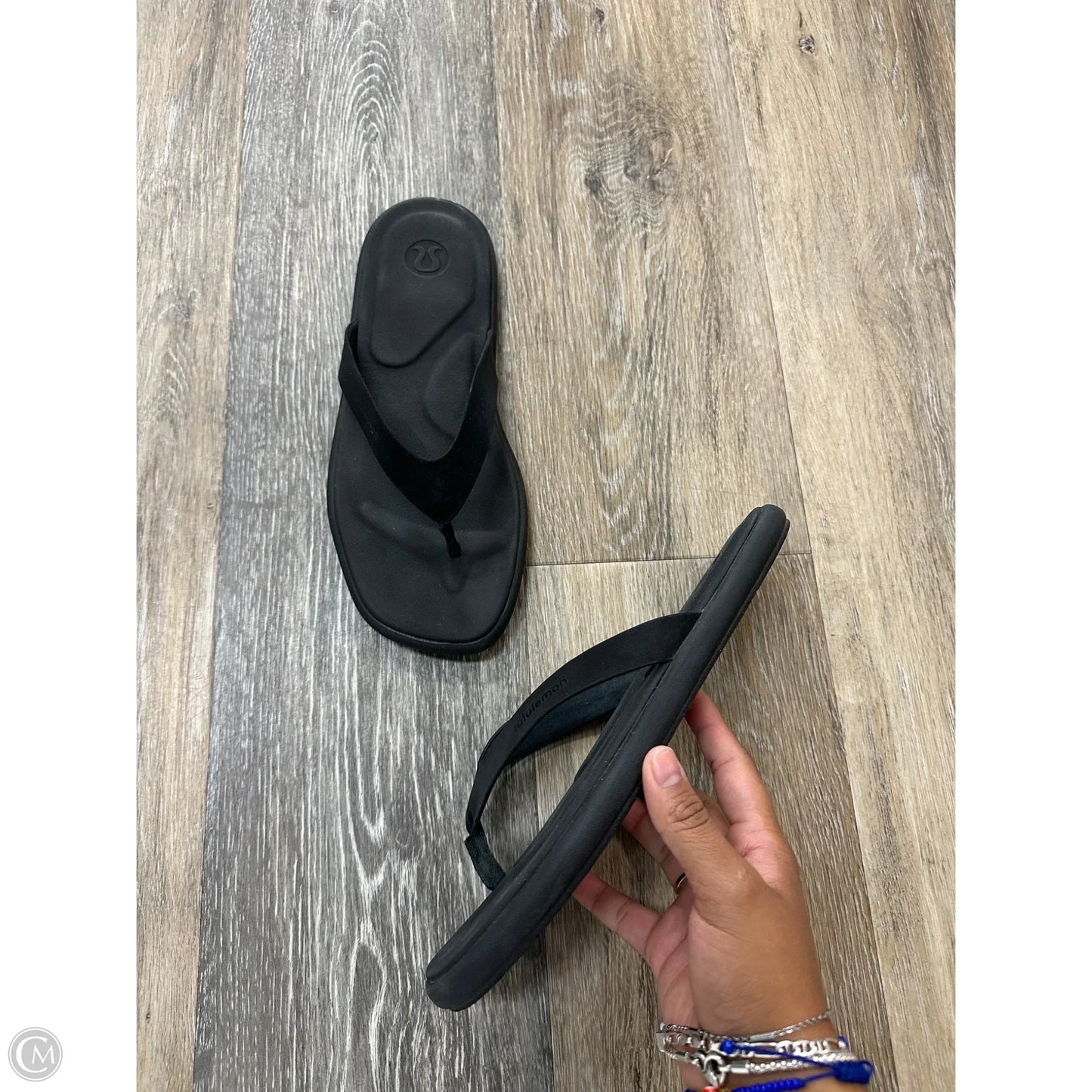 Sandals Flats By Lululemon In Black, Size: 7