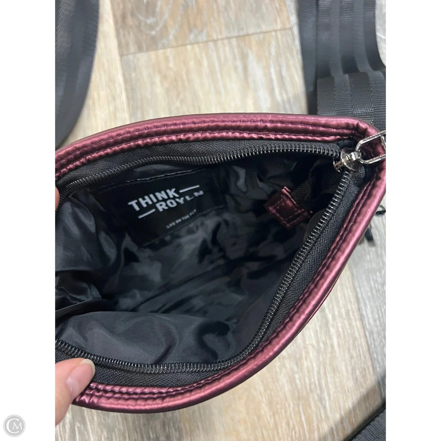 Crossbody By Think Royln, Size: Small