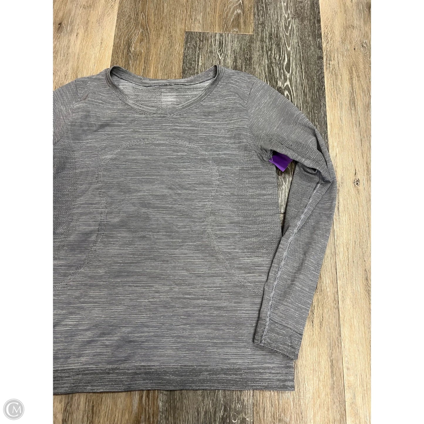 Athletic Top Long Sleeve Crewneck By Lululemon In Grey, Size: 6