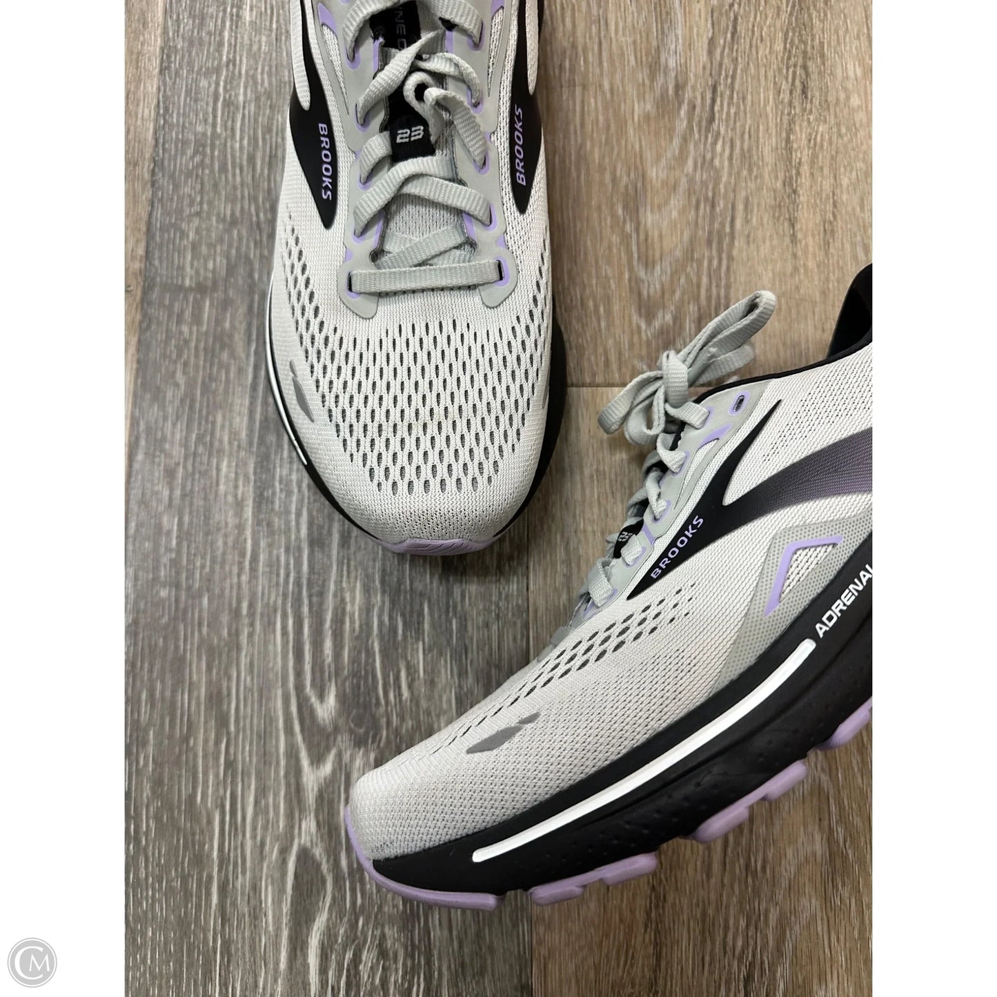 Shoes Athletic By Brooks In Grey, Size: 8