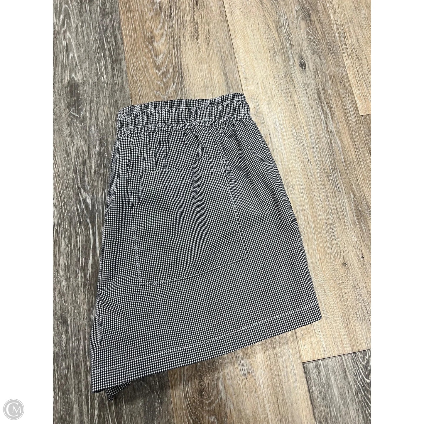 Shorts By Le Lis In Plaid Pattern, Size: Xs