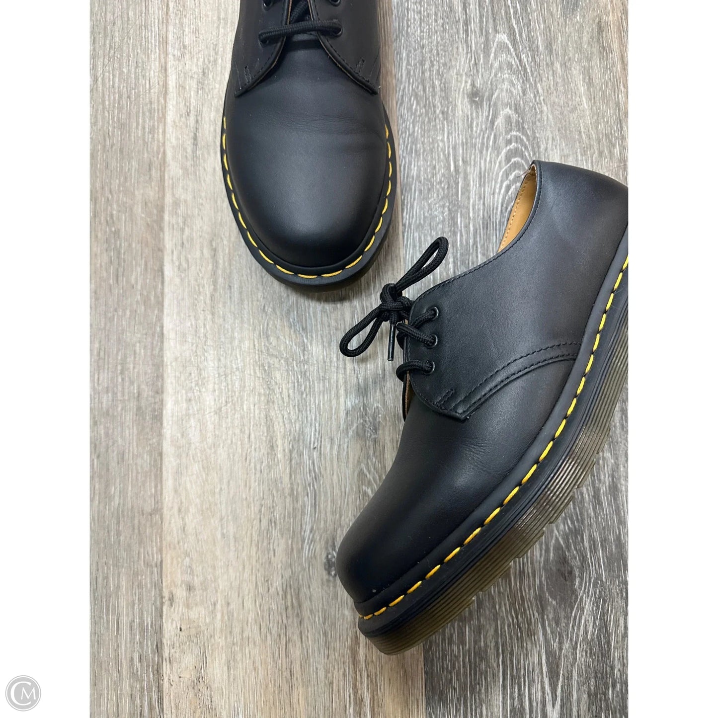 Shoes Flats By Dr Martens In Black, Size: 7
