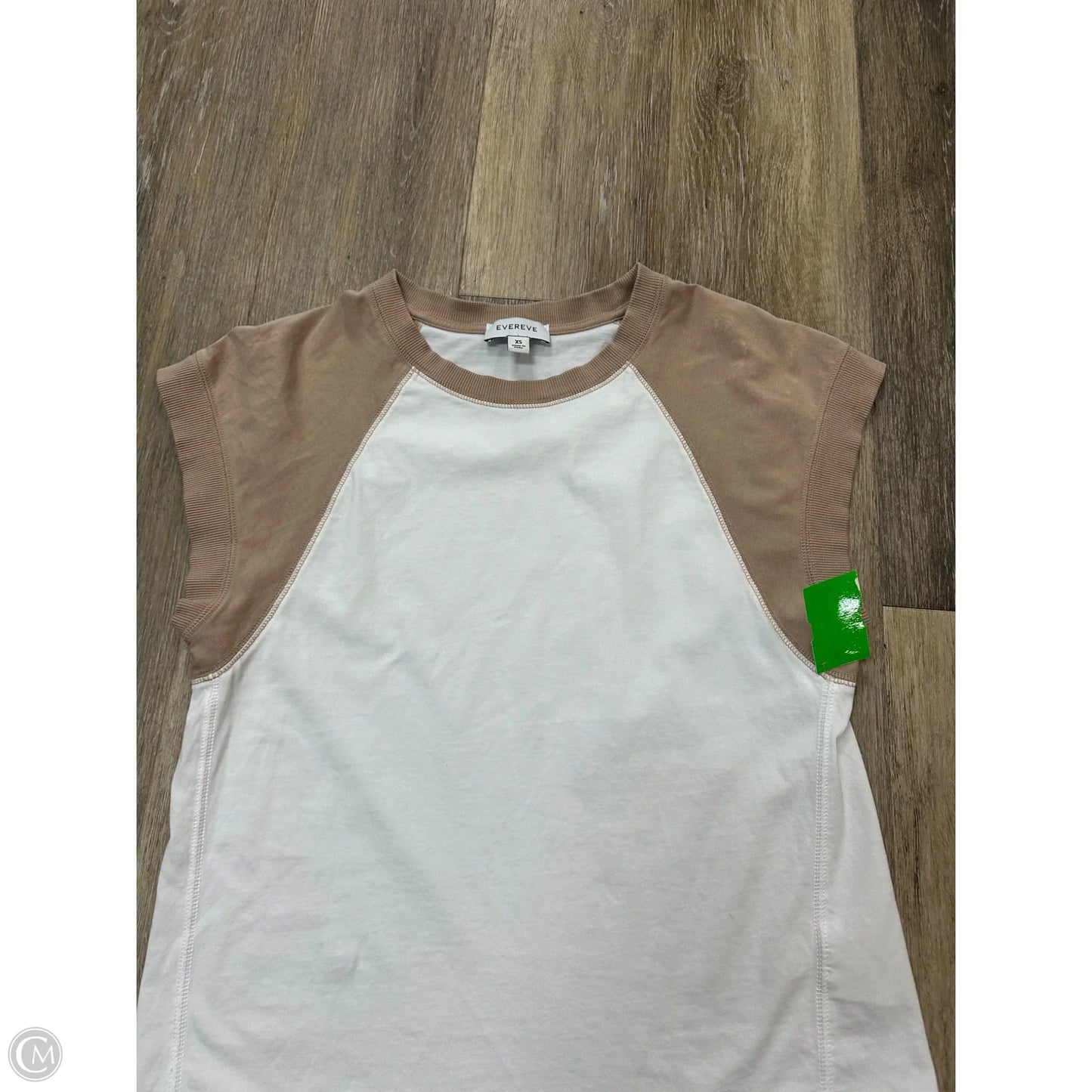 Top Short Sleeve By Evereve In Tan & White, Size: Xs