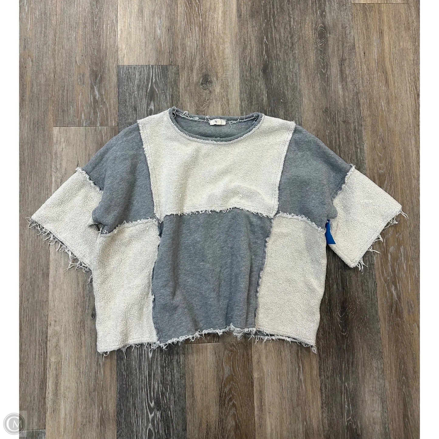 Top Short Sleeve By Easel In Cream & Grey, Size: M