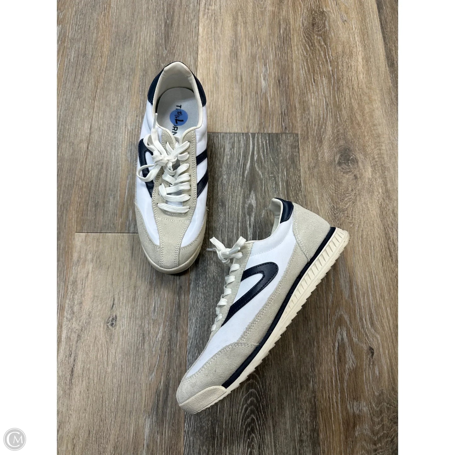 Shoes Athletic By Tretorn In White, Size: 7.5