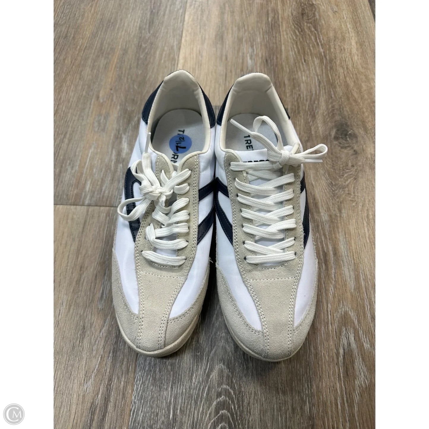 Shoes Athletic By Tretorn In White, Size: 7.5