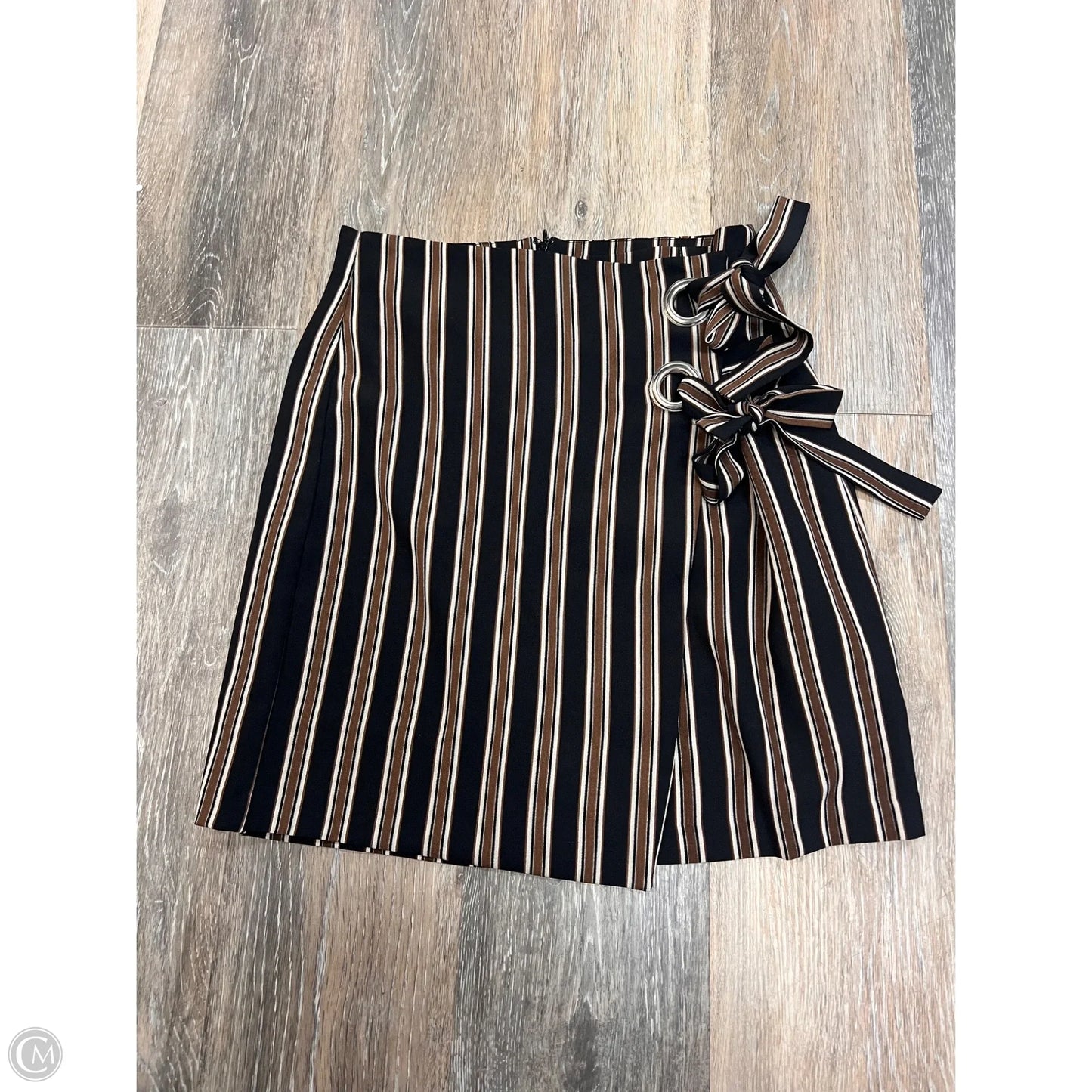 Skirt Mini & Short By Urban Outfitters In Striped Pattern, Size: S