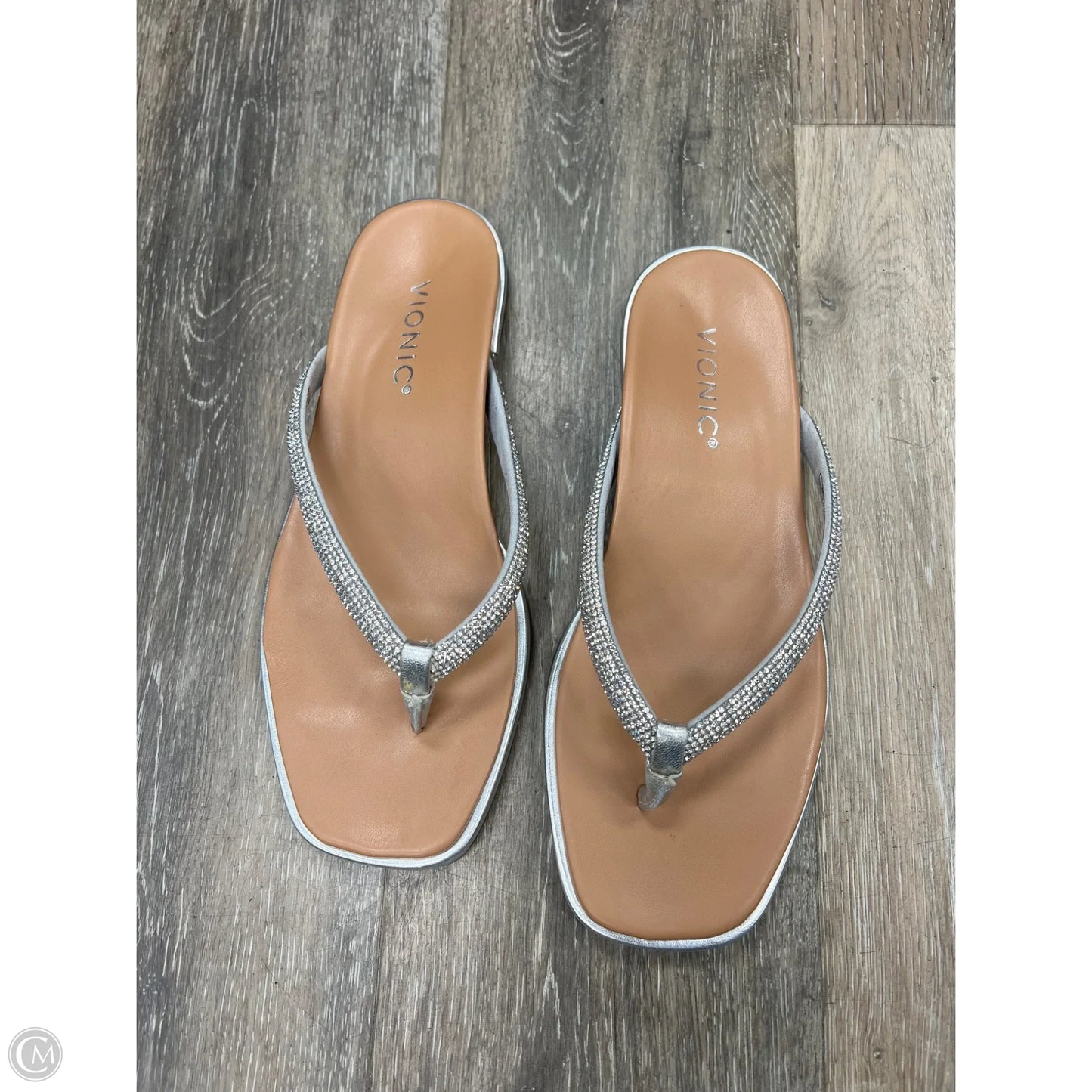 Sandals Flats By Vionic In Silver, Size: 7.5