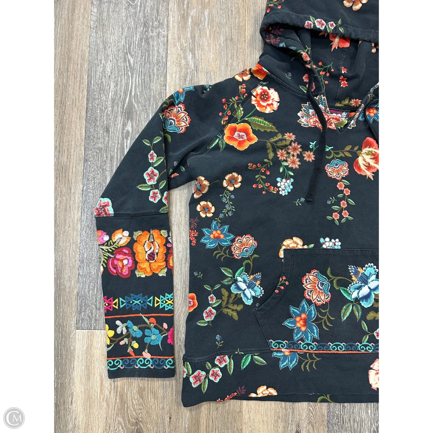-Sweatshirt Hoodie By Johnny Was In Floral Print, Size: L