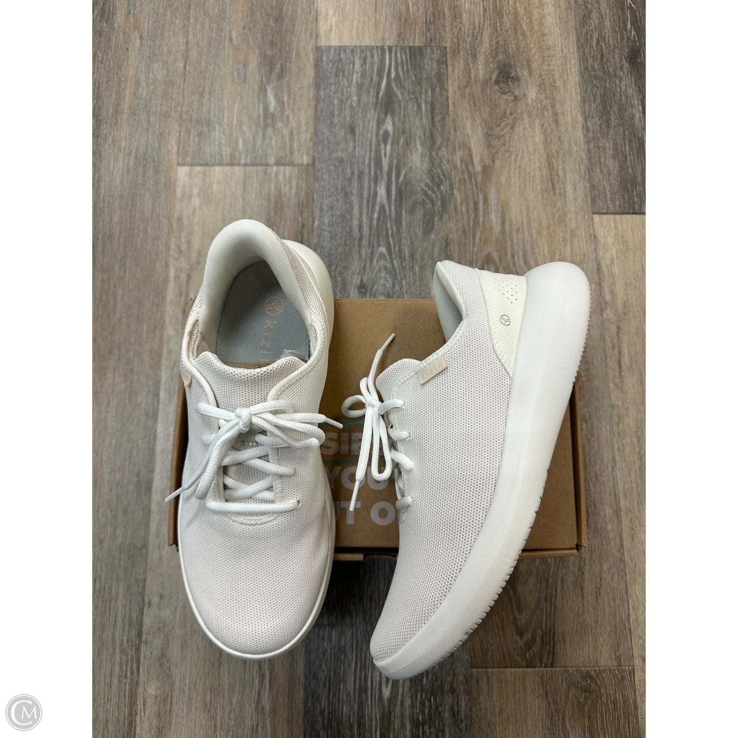 Shoes Athletic By Kizik In Cream, Size: 11