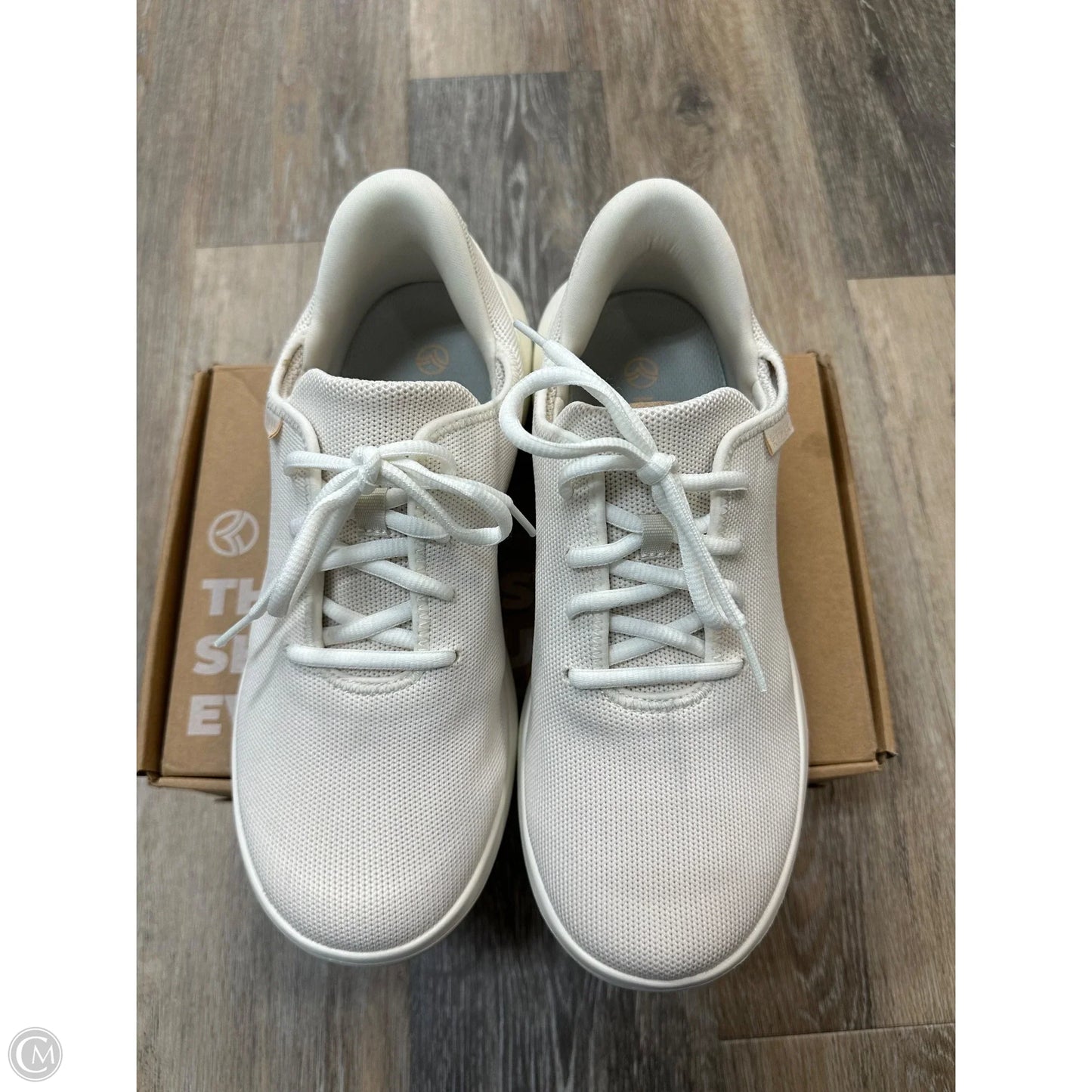 Shoes Athletic By Kizik In Cream, Size: 11