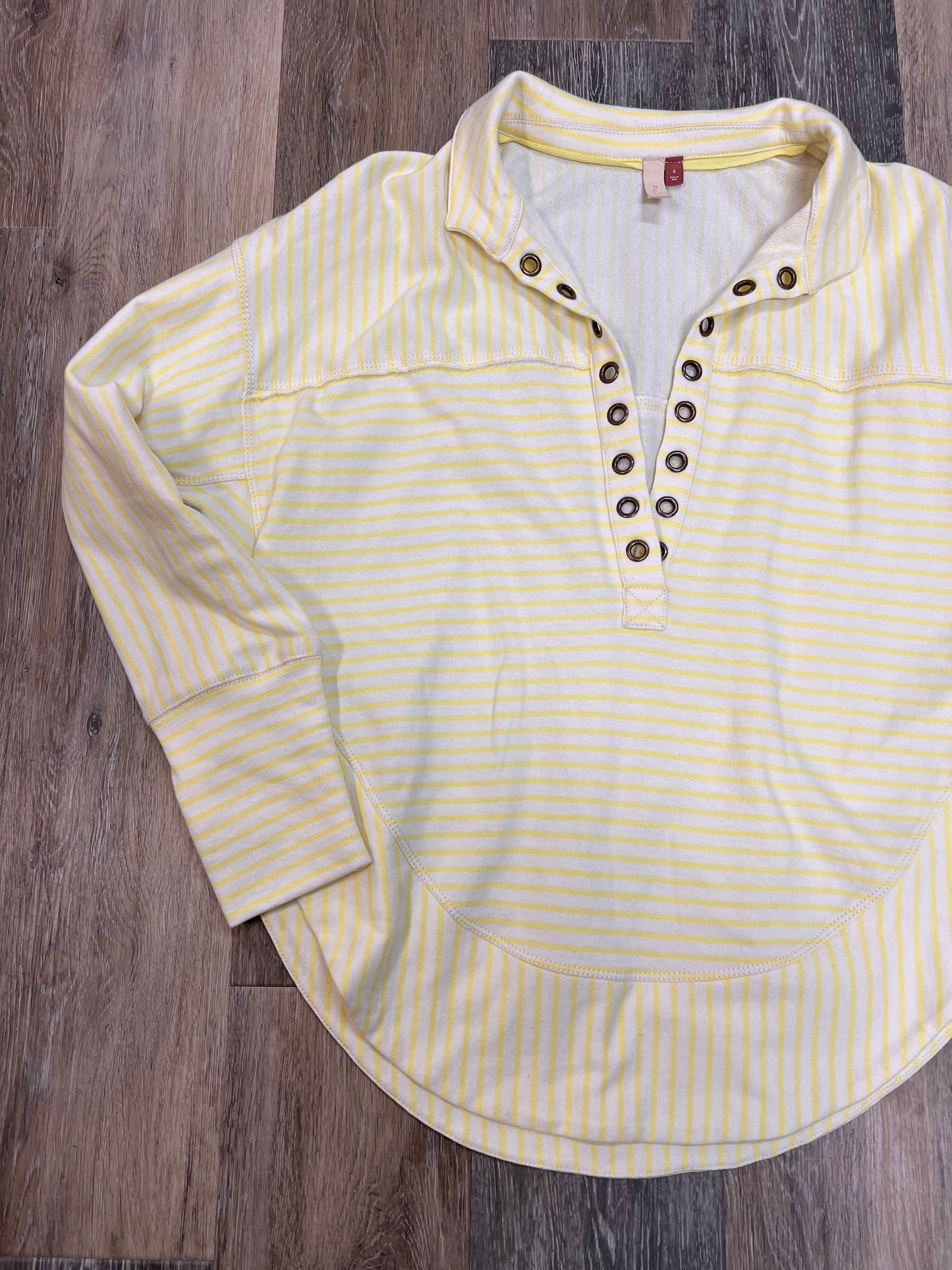 Top Long Sleeve By Pilcro In Striped Pattern, Size: S