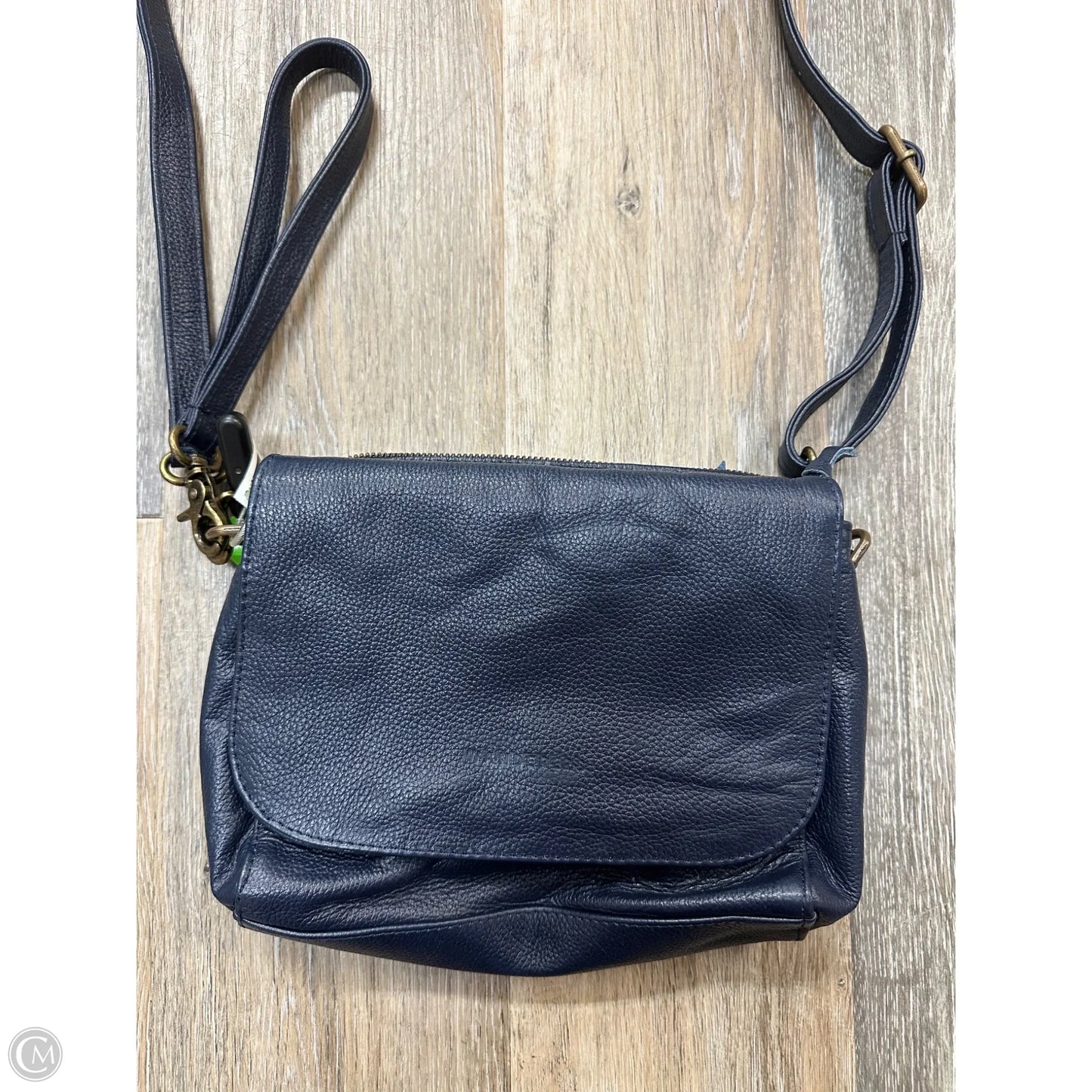 Crossbody Leather By Wanderers, Size: Medium