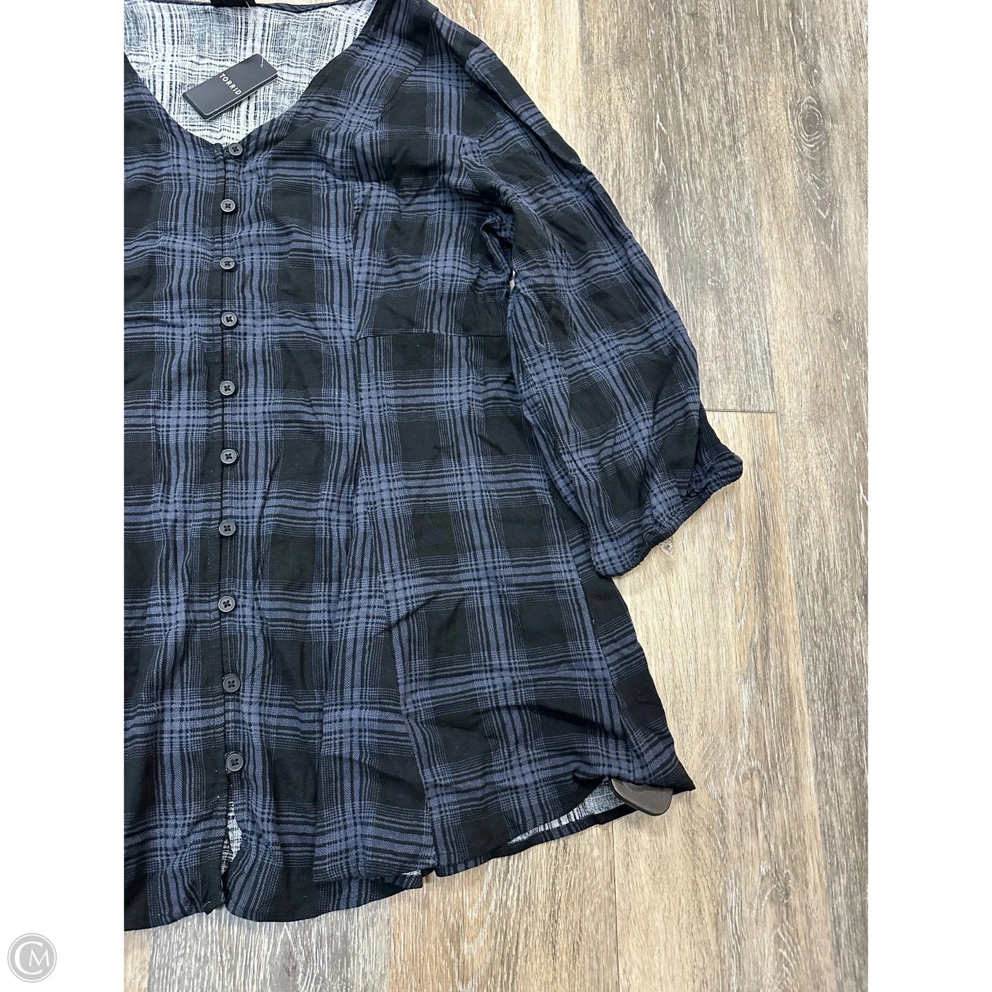 Blouse Long Sleeve By Torrid In Plaid Pattern, Size: 2x