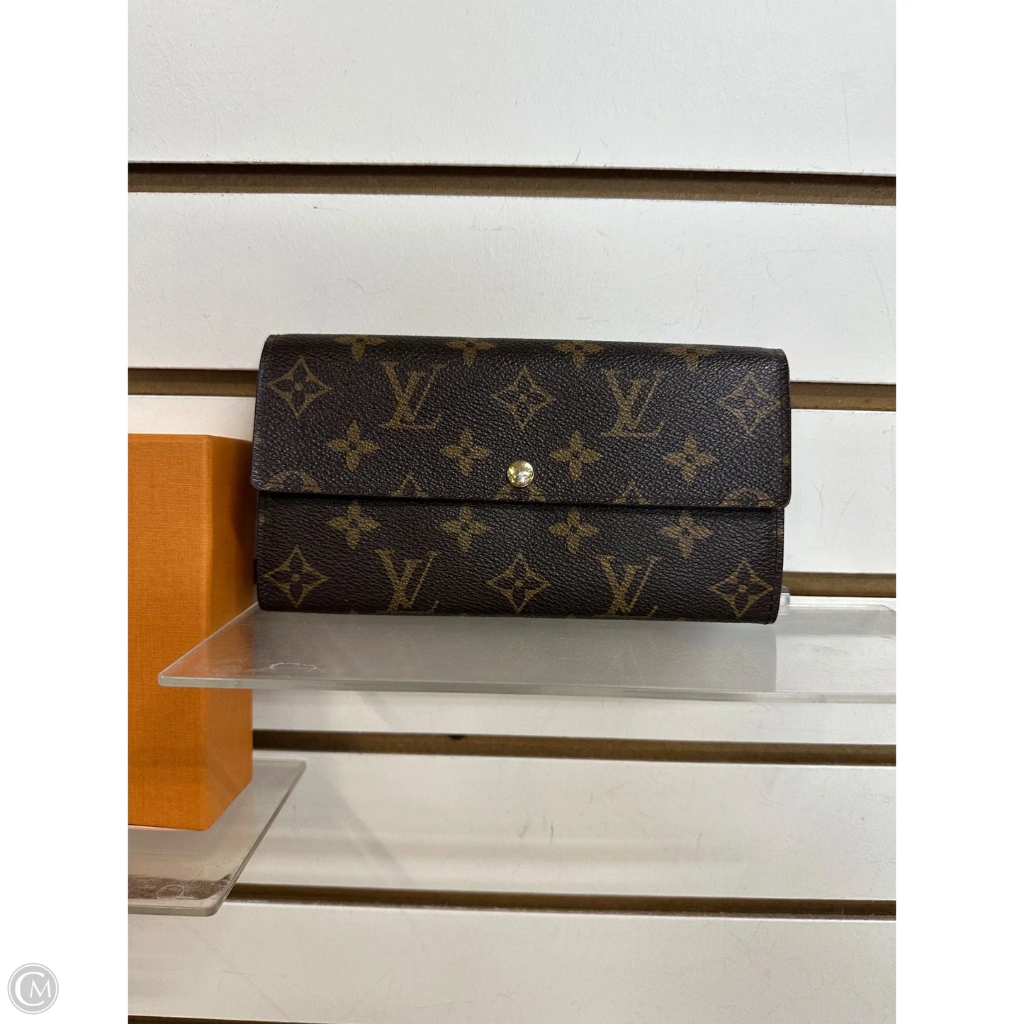 Wallet Luxury Designer By Louis Vuitton, Size: Medium
