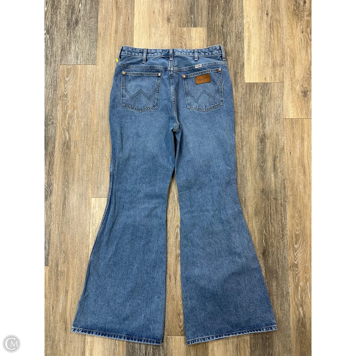 Jeans Flared By Wrangler In Blue Denim, Size: 12