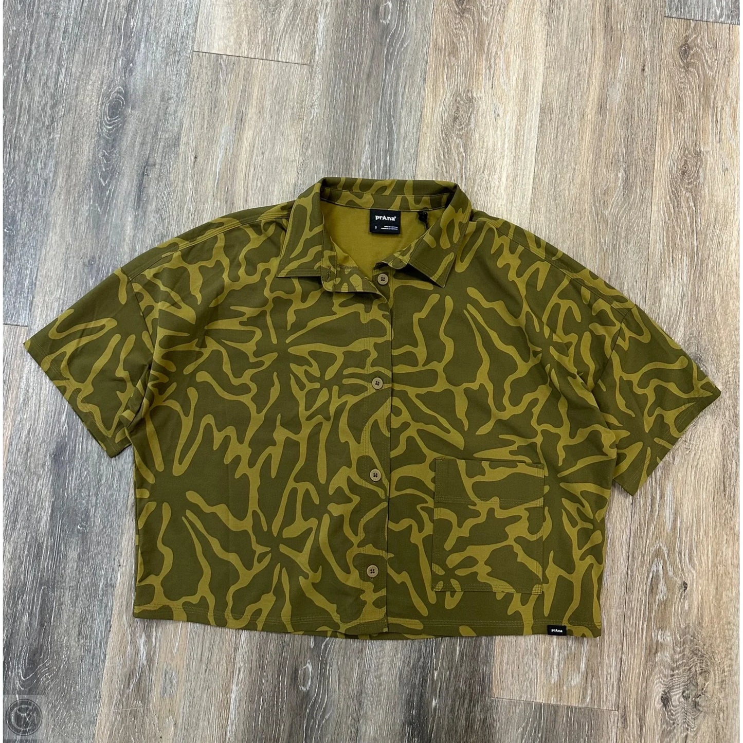 Blouse Short Sleeve By Prana In Green, Size: S
