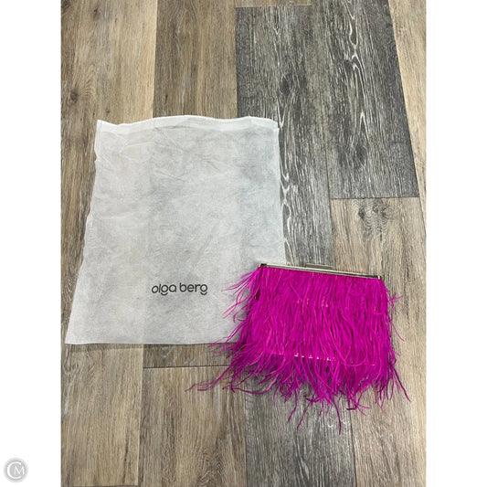 Clutch By Olga Berg, Size: Medium