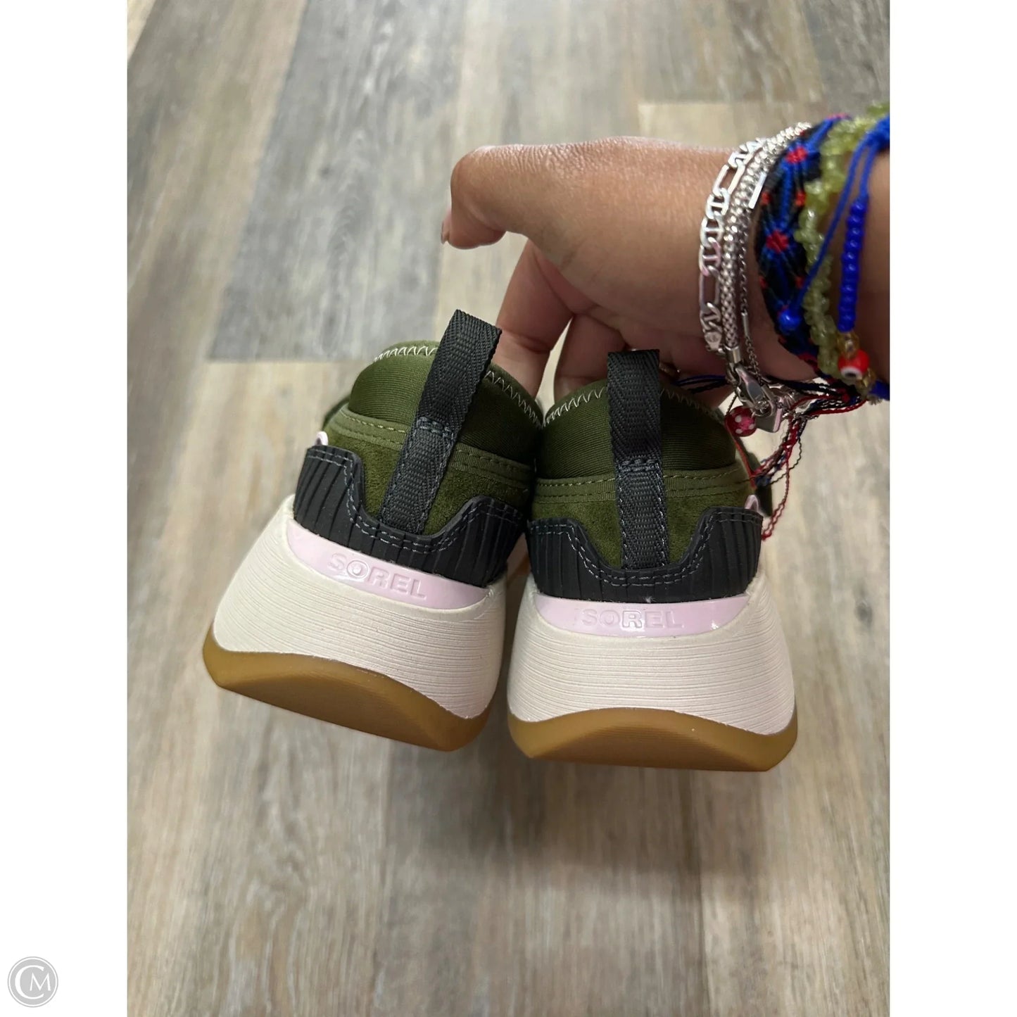 Shoes Athletic By Sorel In Green, Size: 8.5