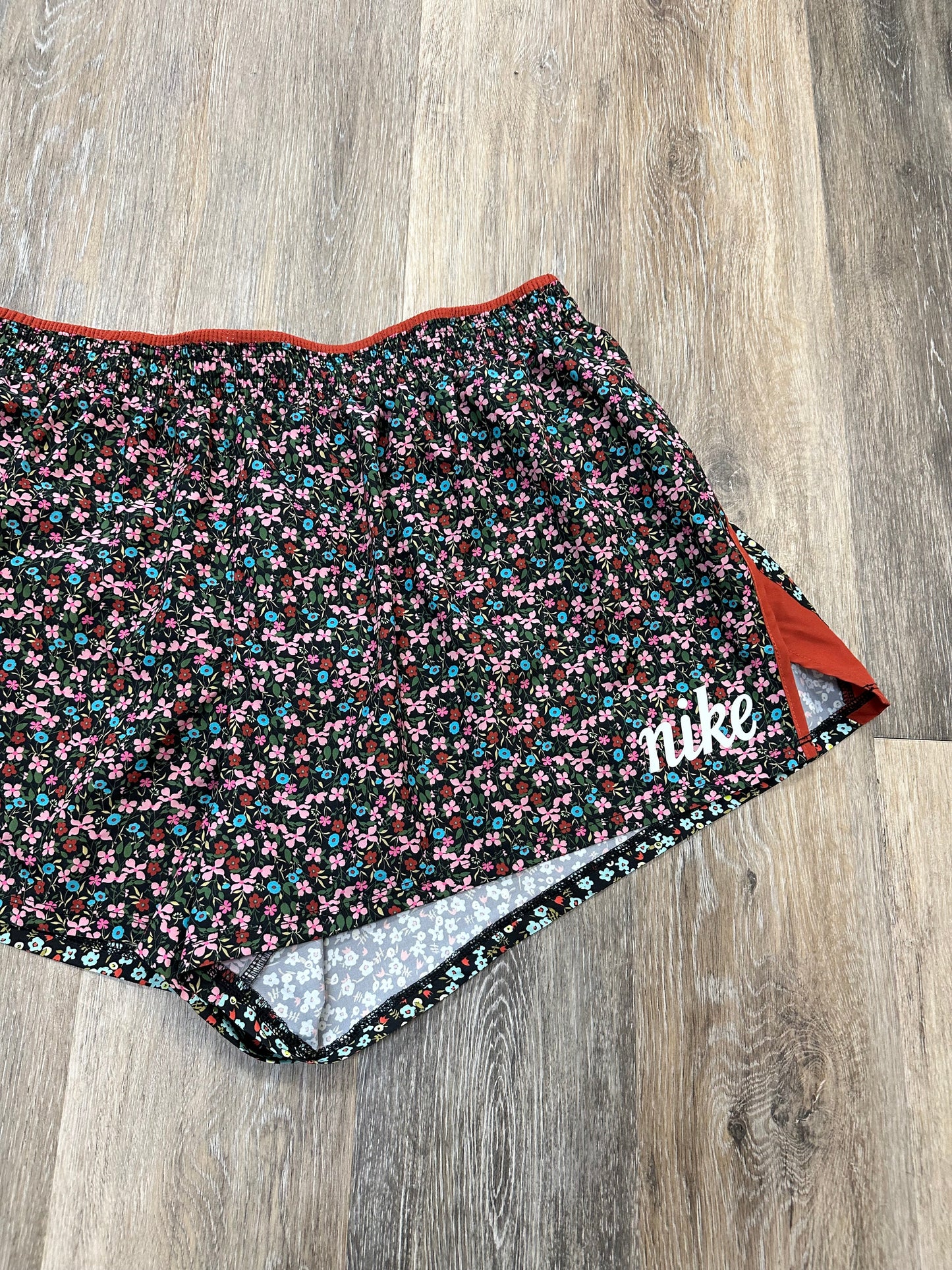 Athletic Shorts By Nike Apparel In Floral Print, Size: 1x