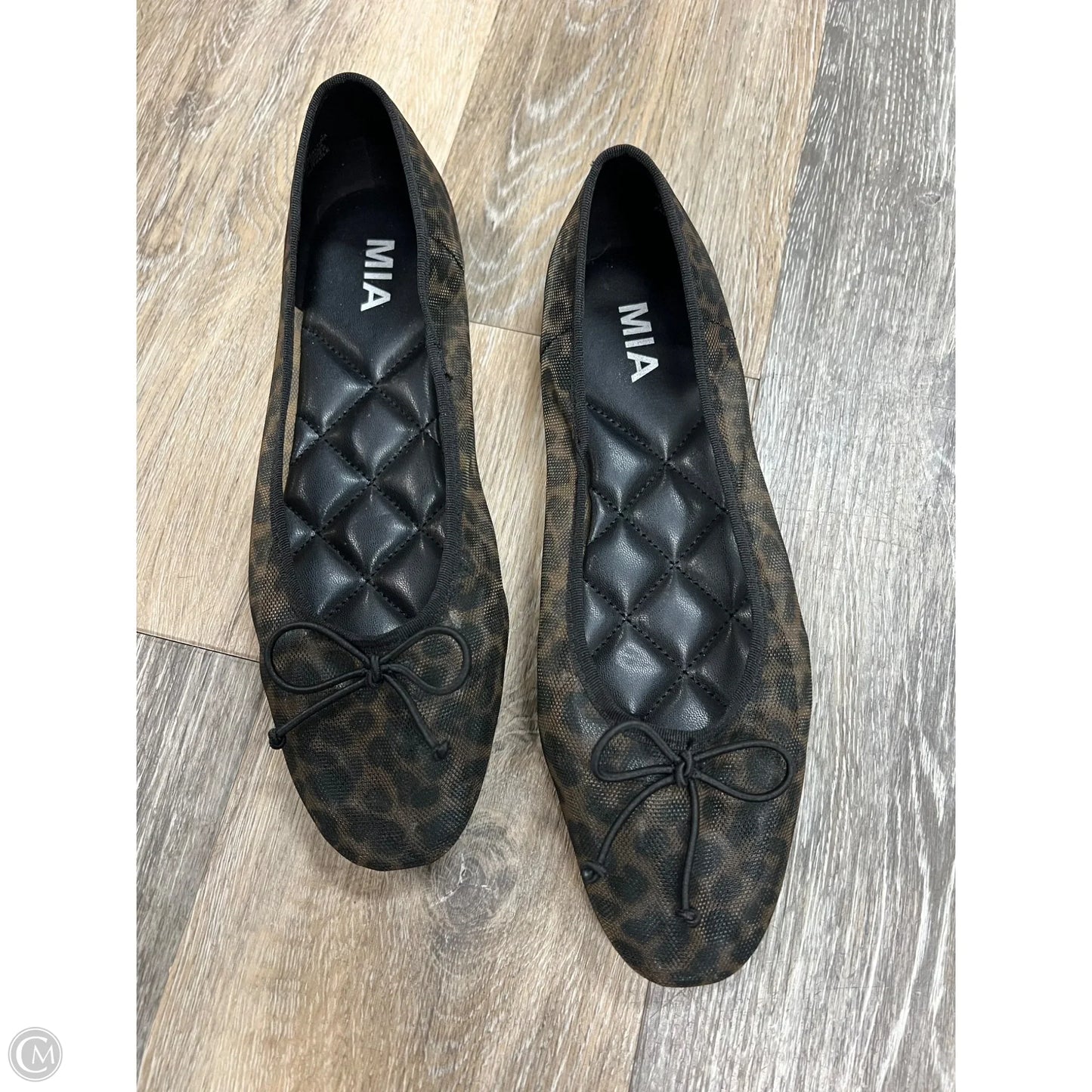 Shoes Flats By Mia In Animal Print, Size: 9