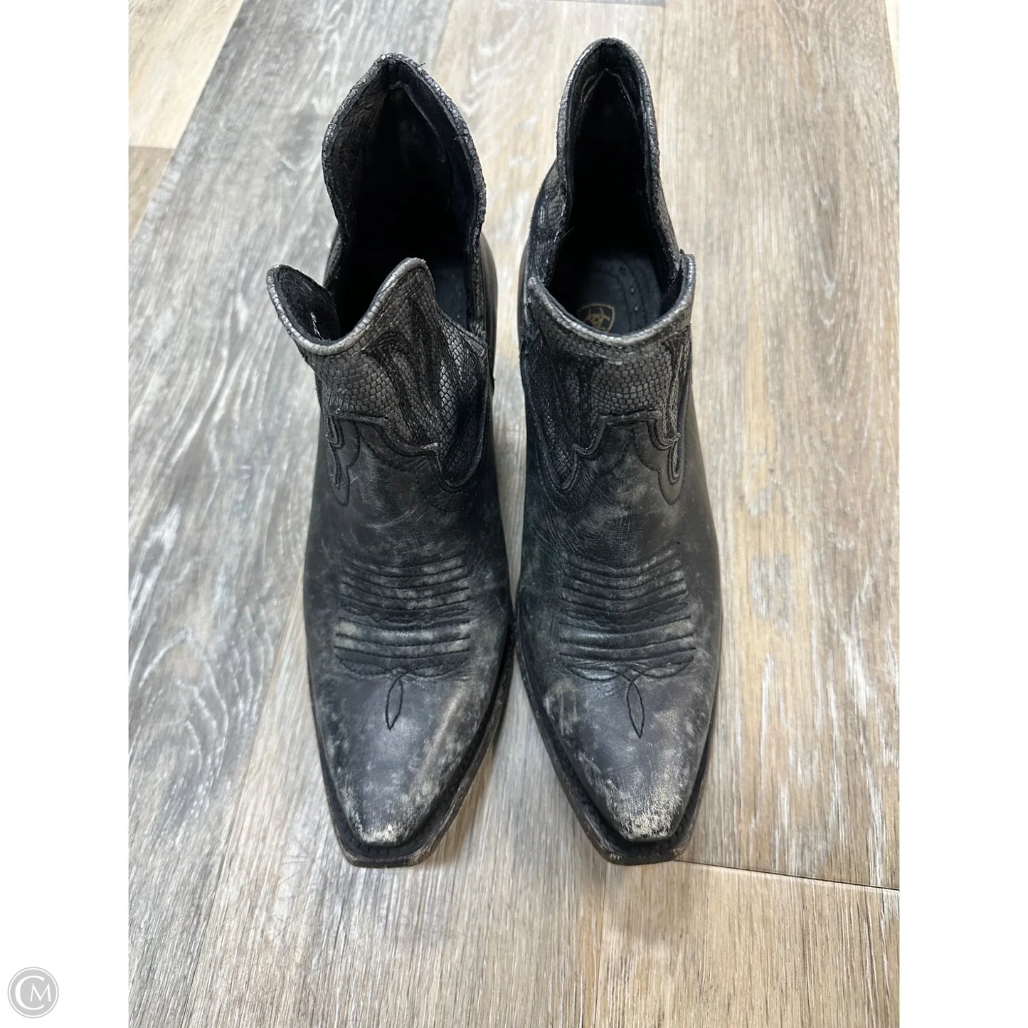 Boots Western By Ariat In Grey, Size: 6