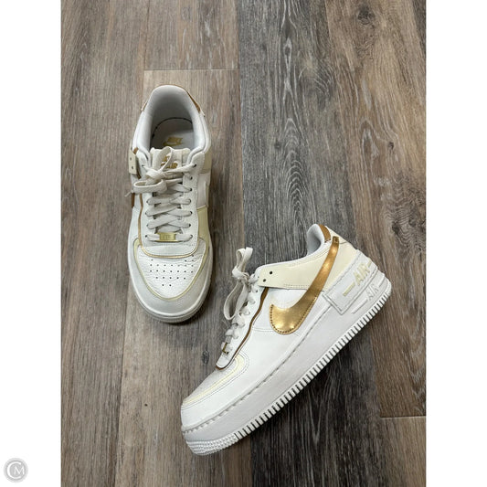 Shoes Sneakers By Nike In White, Size: 9.5