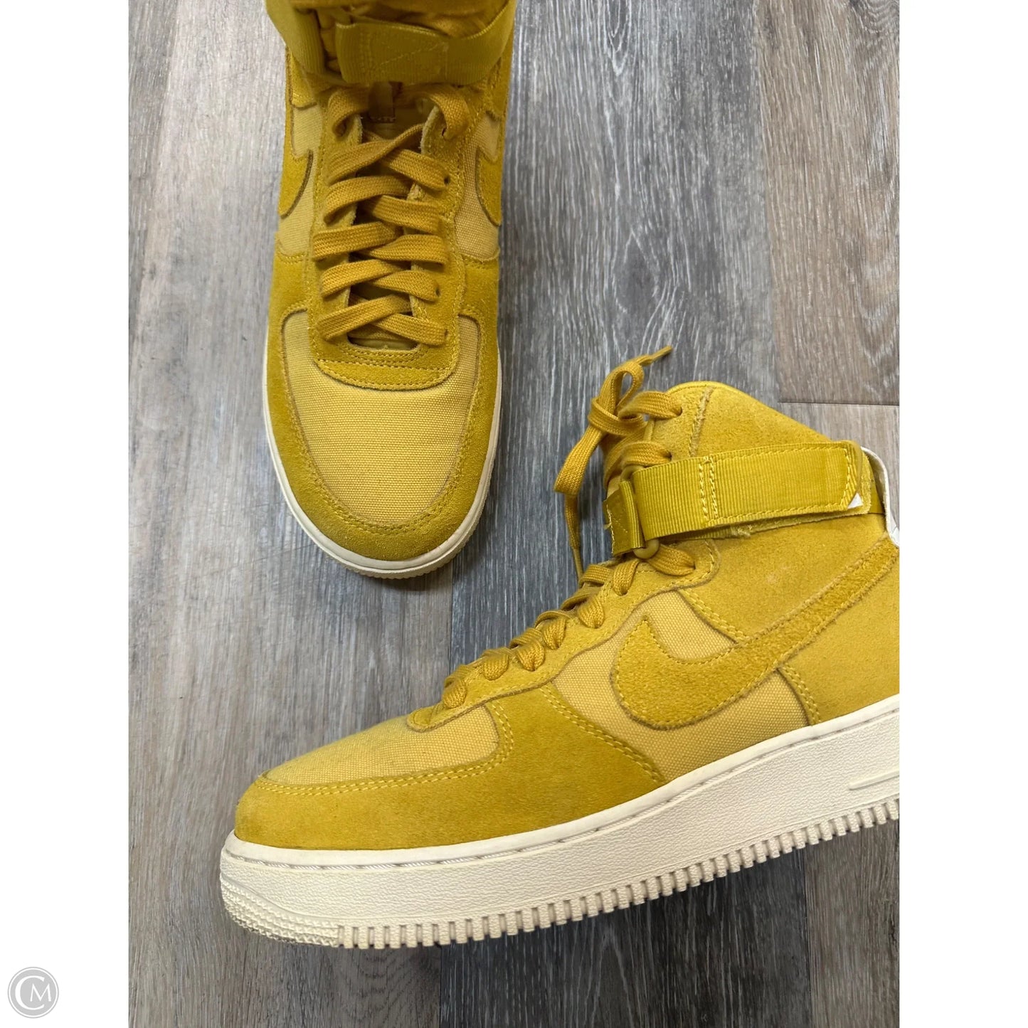 Shoes Athletic By Nike In Yellow, Size: 8