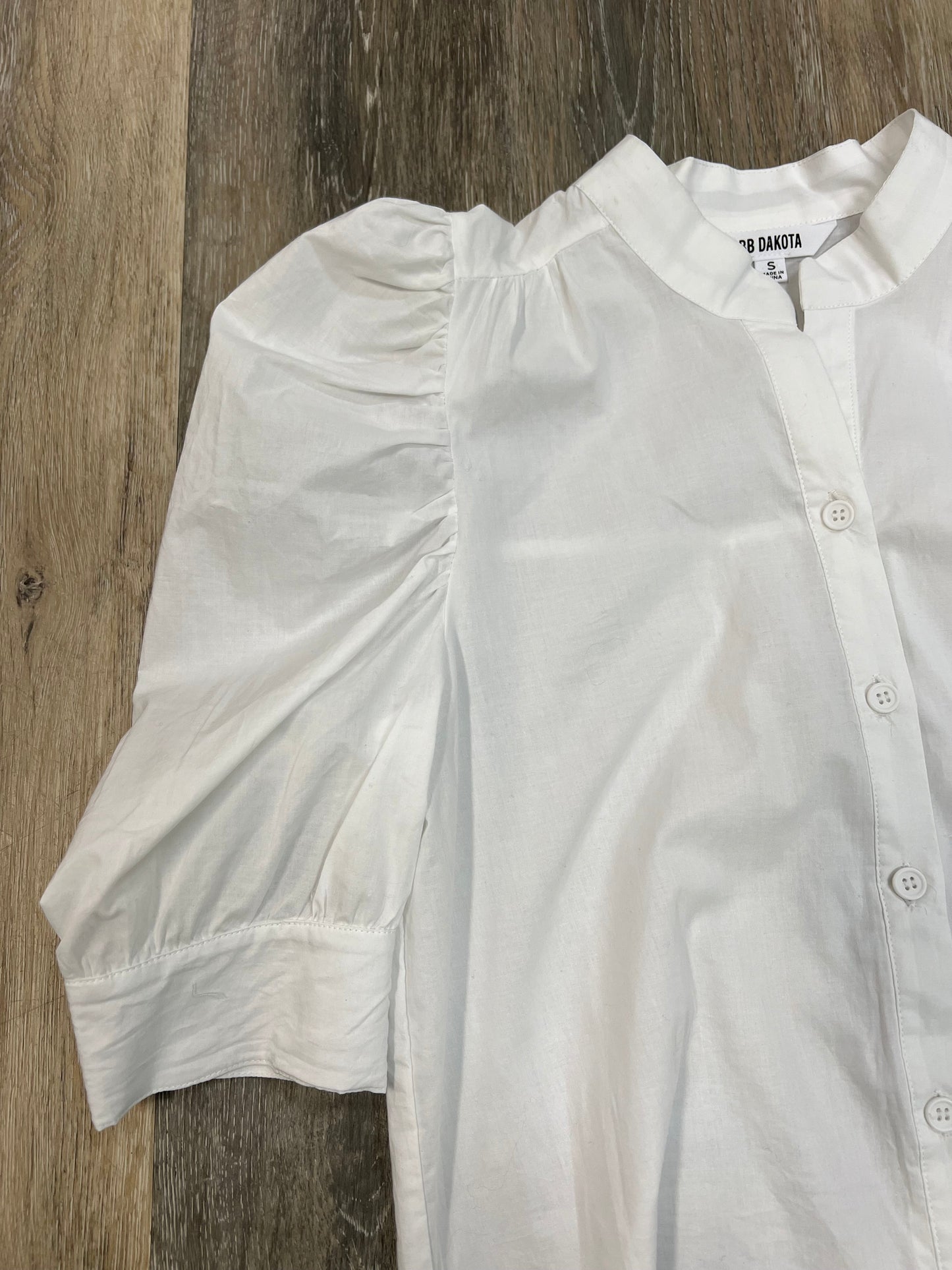 White Blouse Short Sleeve Bb Dakota, Size S