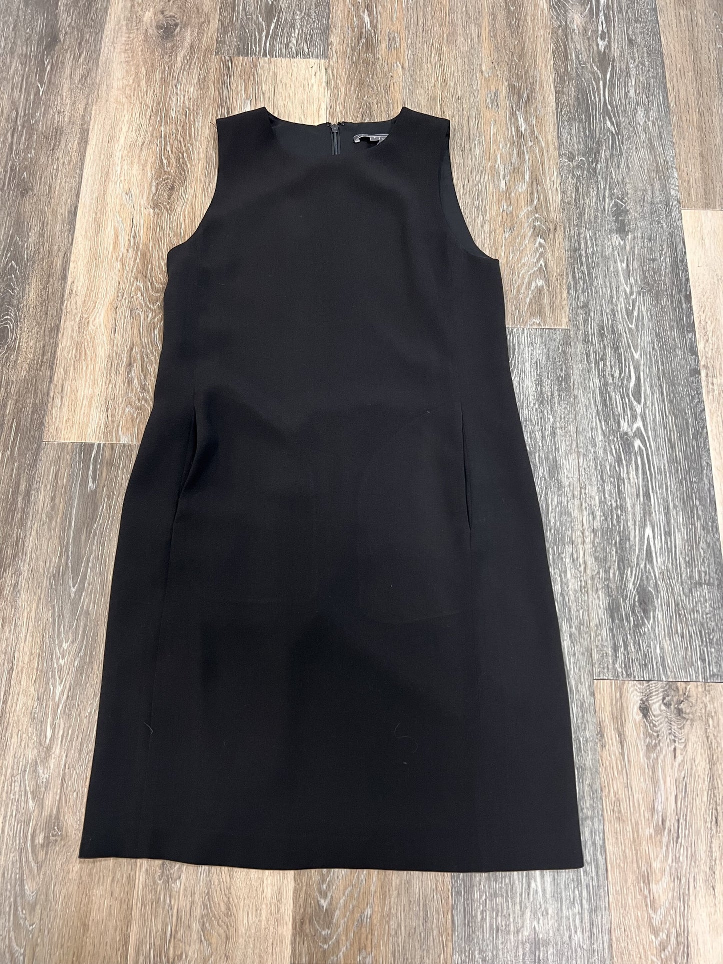 Dress Party Short By Vince  Size: 2