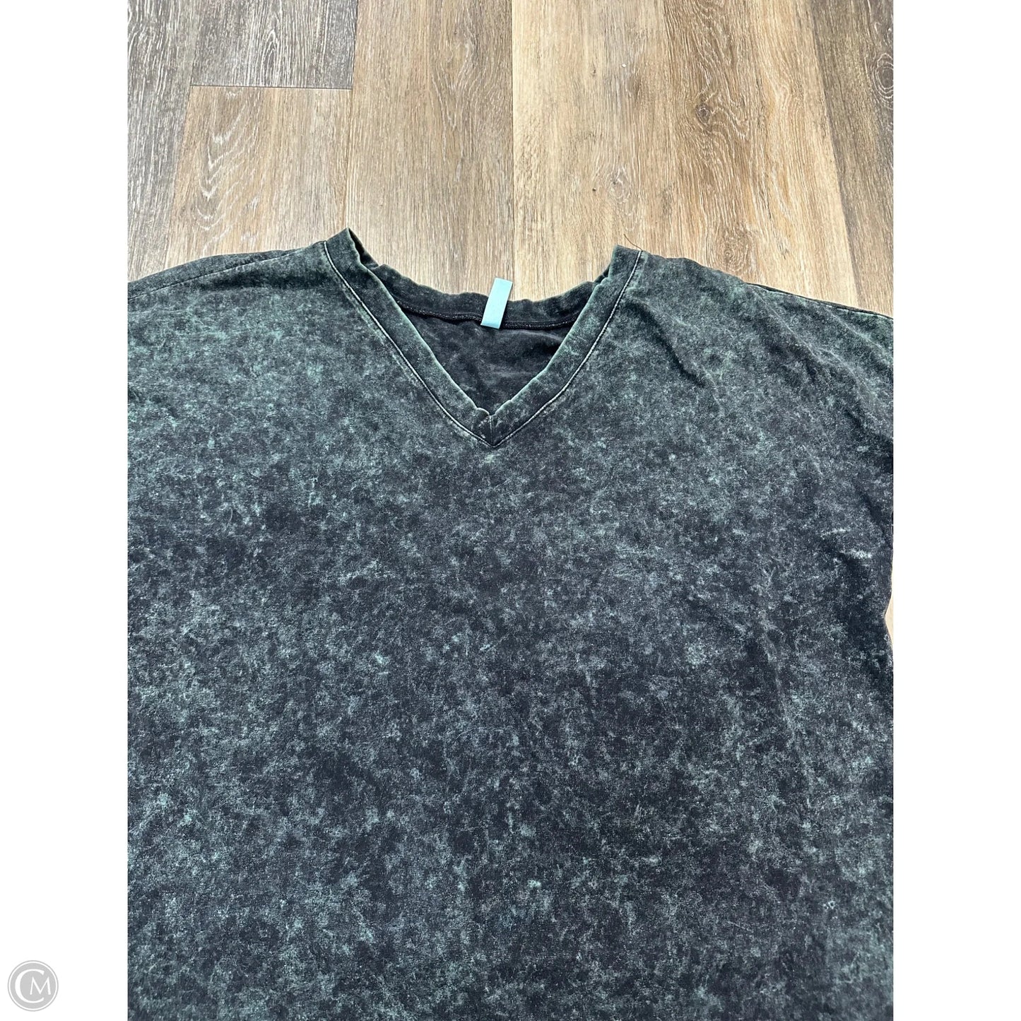 Top Short Sleeve By Zenana Outfitters In Black, Size: 1x