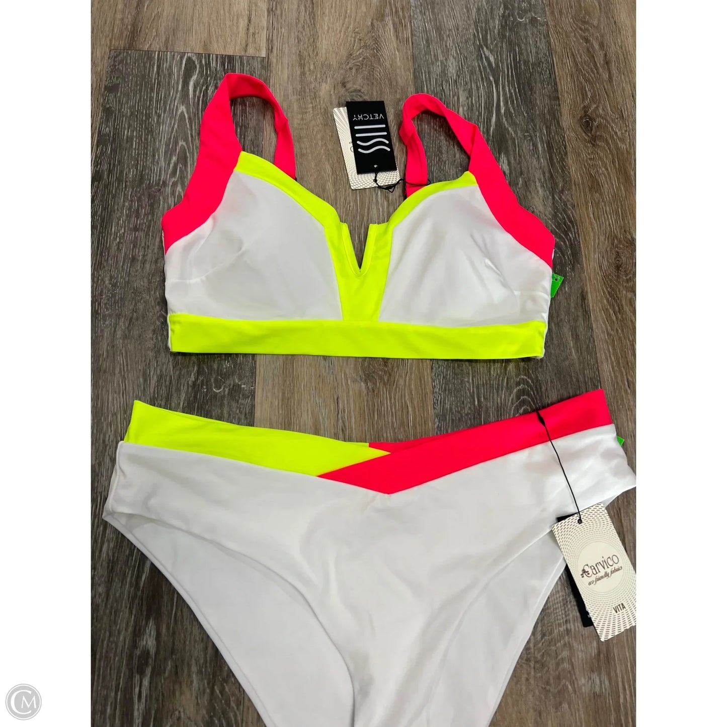 Swimsuit 2pc By Vetchy In White, Size: L