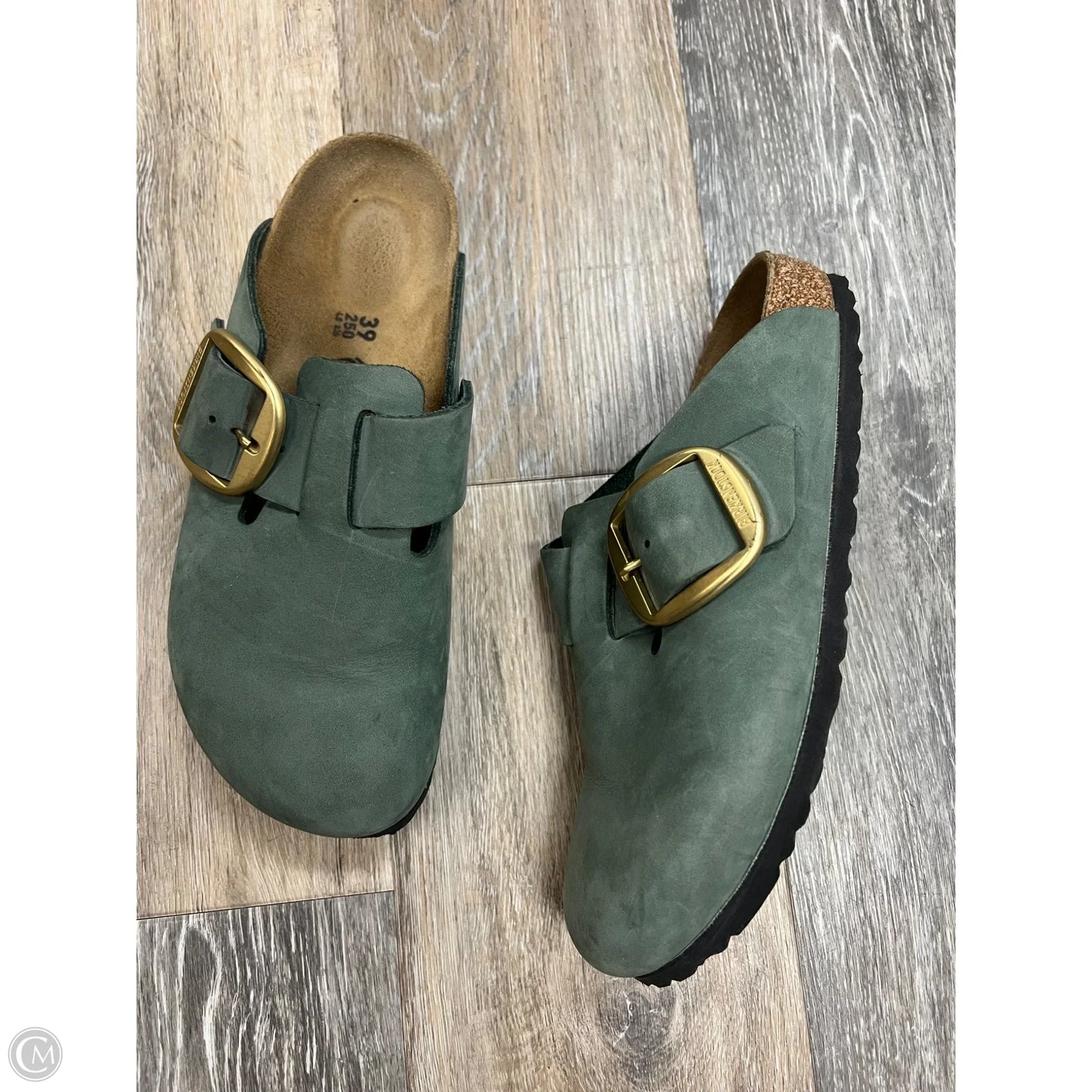 Shoes Flats By Birkenstock In Green, Size: 8