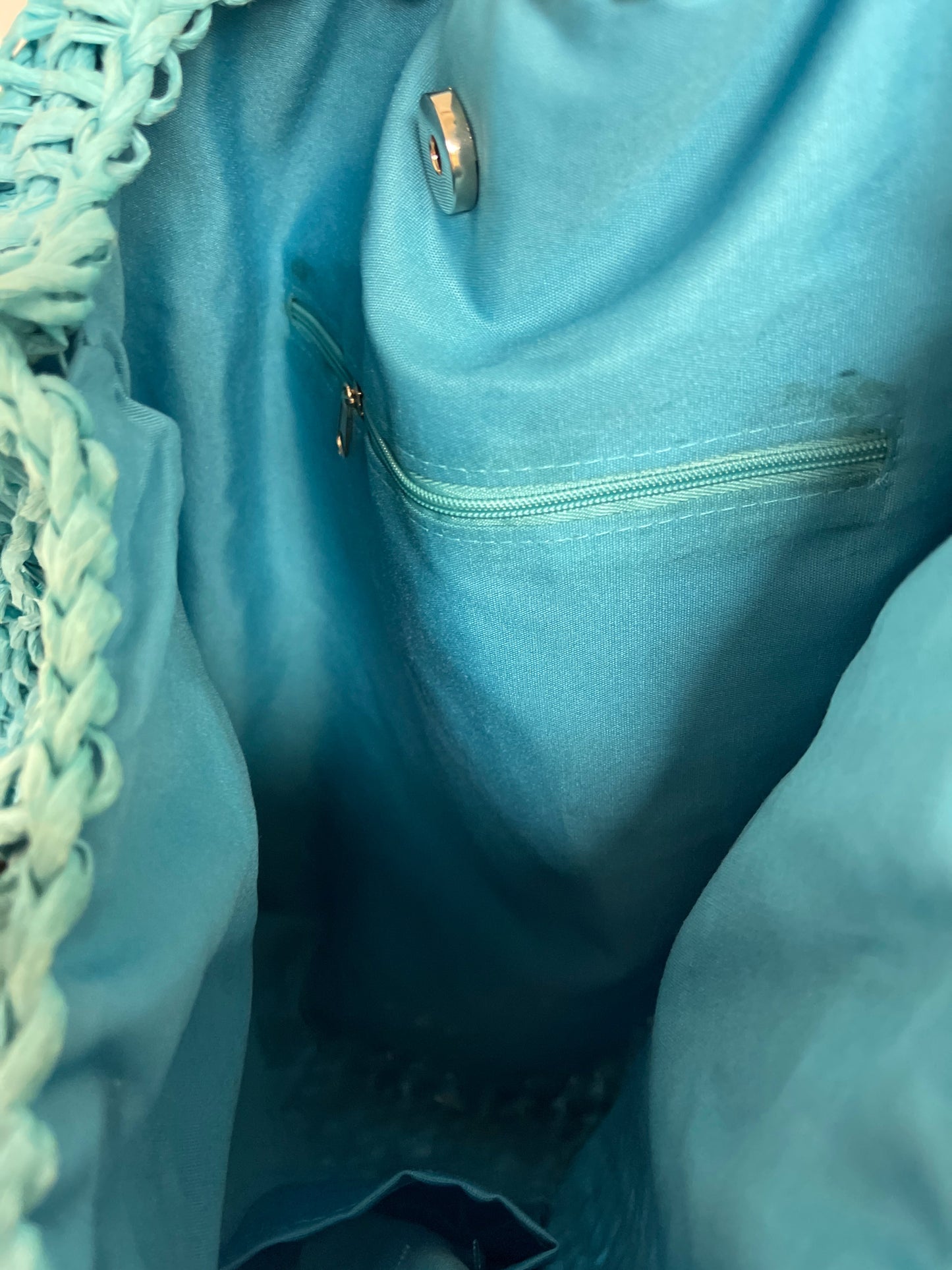 Tote Clothes Mentor, Size Large