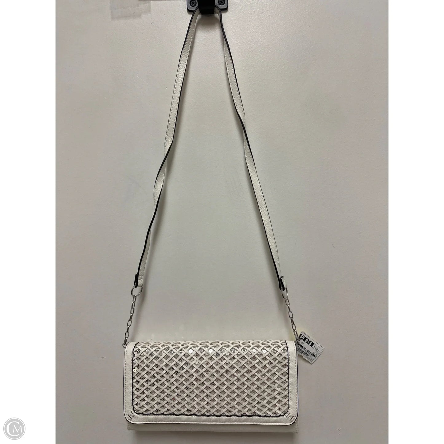 Clutch By Clothes Mentor, Size: Medium