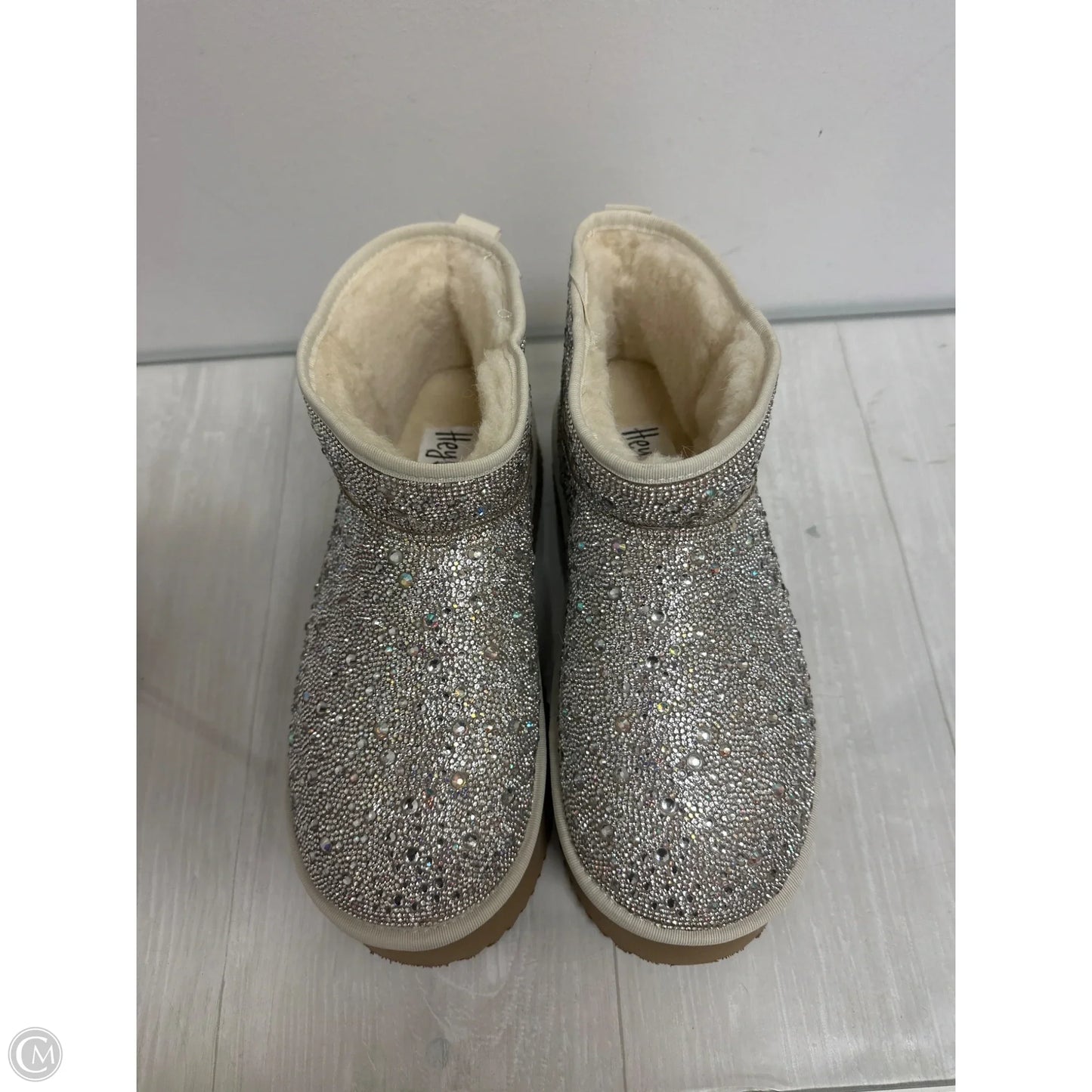 Boots Ankle Flats By Clothes Mentor In Silver, Size: 10