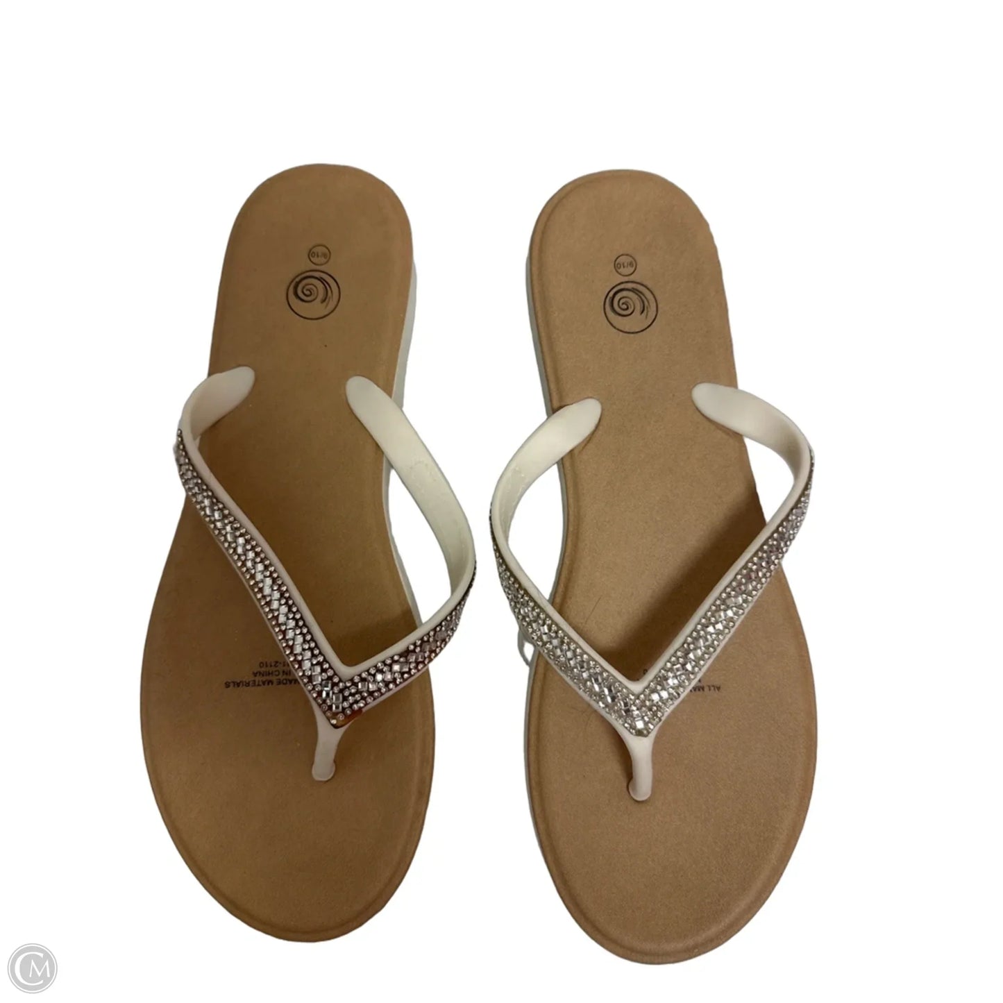 Sandals Flip Flops By Clothes Mentor In White, Size: 9