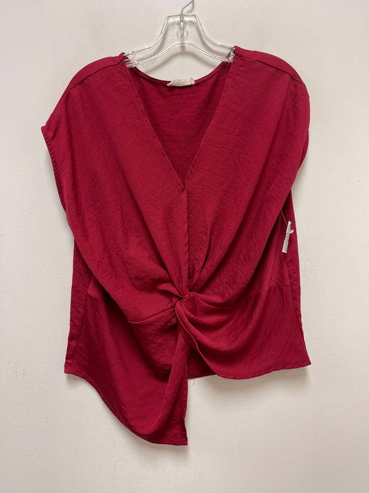Red Top Short Sleeve Entro, Size L