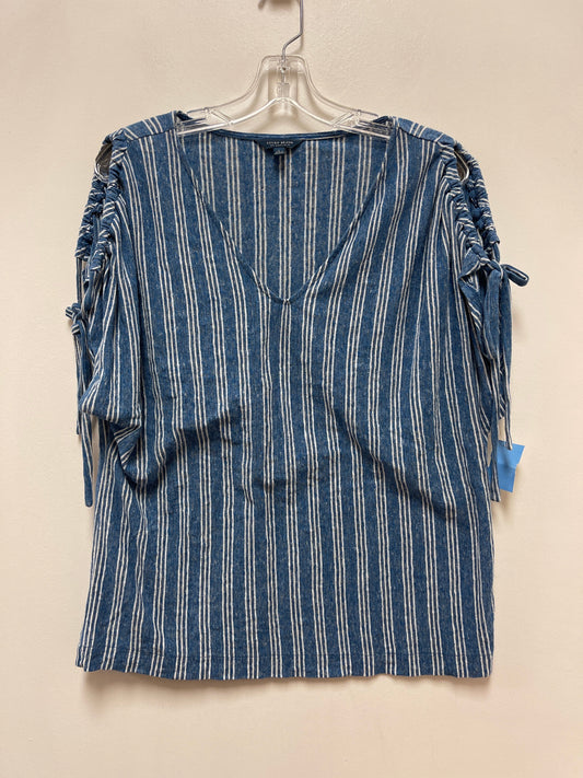 Top Short Sleeve By Lucky Brand In Blue, Size: L