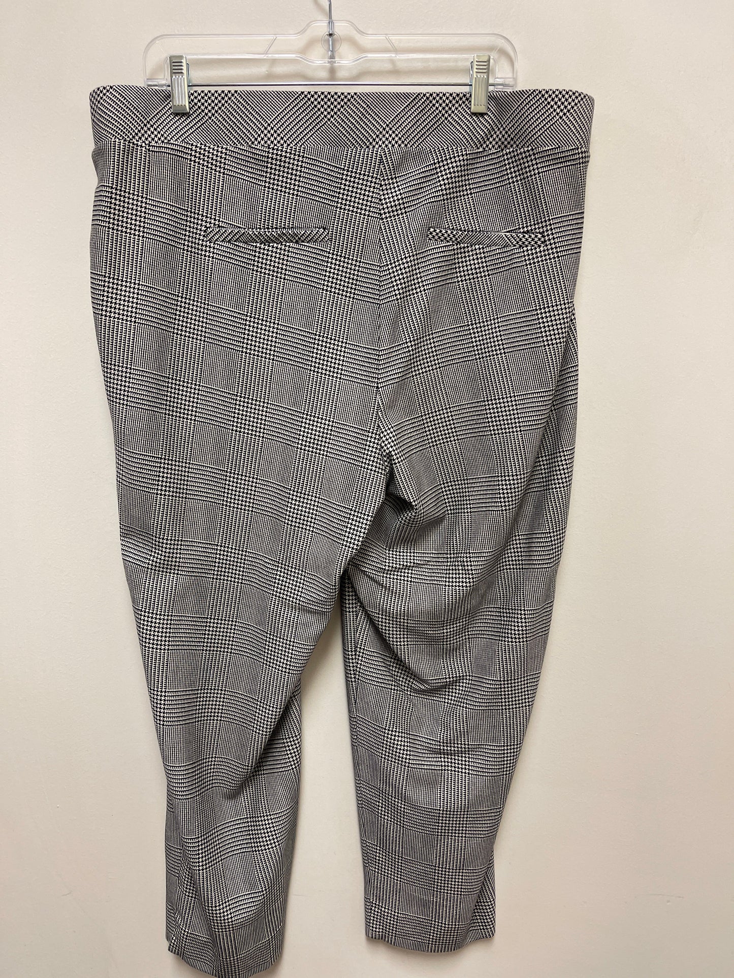 Pants Leggings By Torrid In Grey, Size: 2x