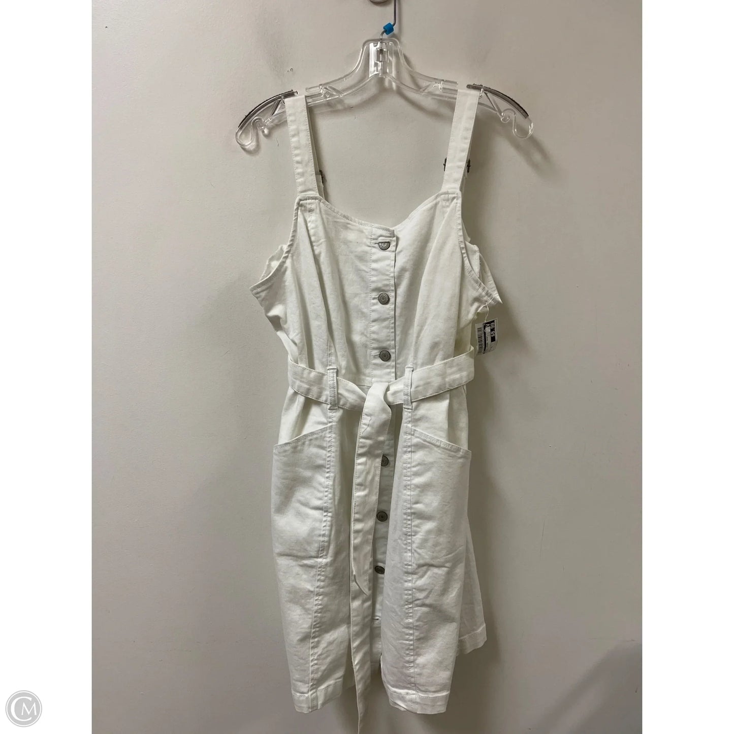 Dress Casual Short By So In White, Size: Xl